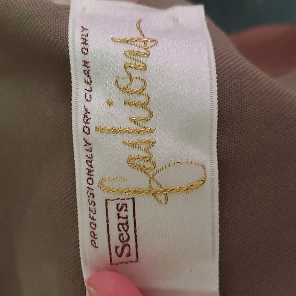 Vintage,  Sears green wool coat with real fur collar. - Picture 12 of 13